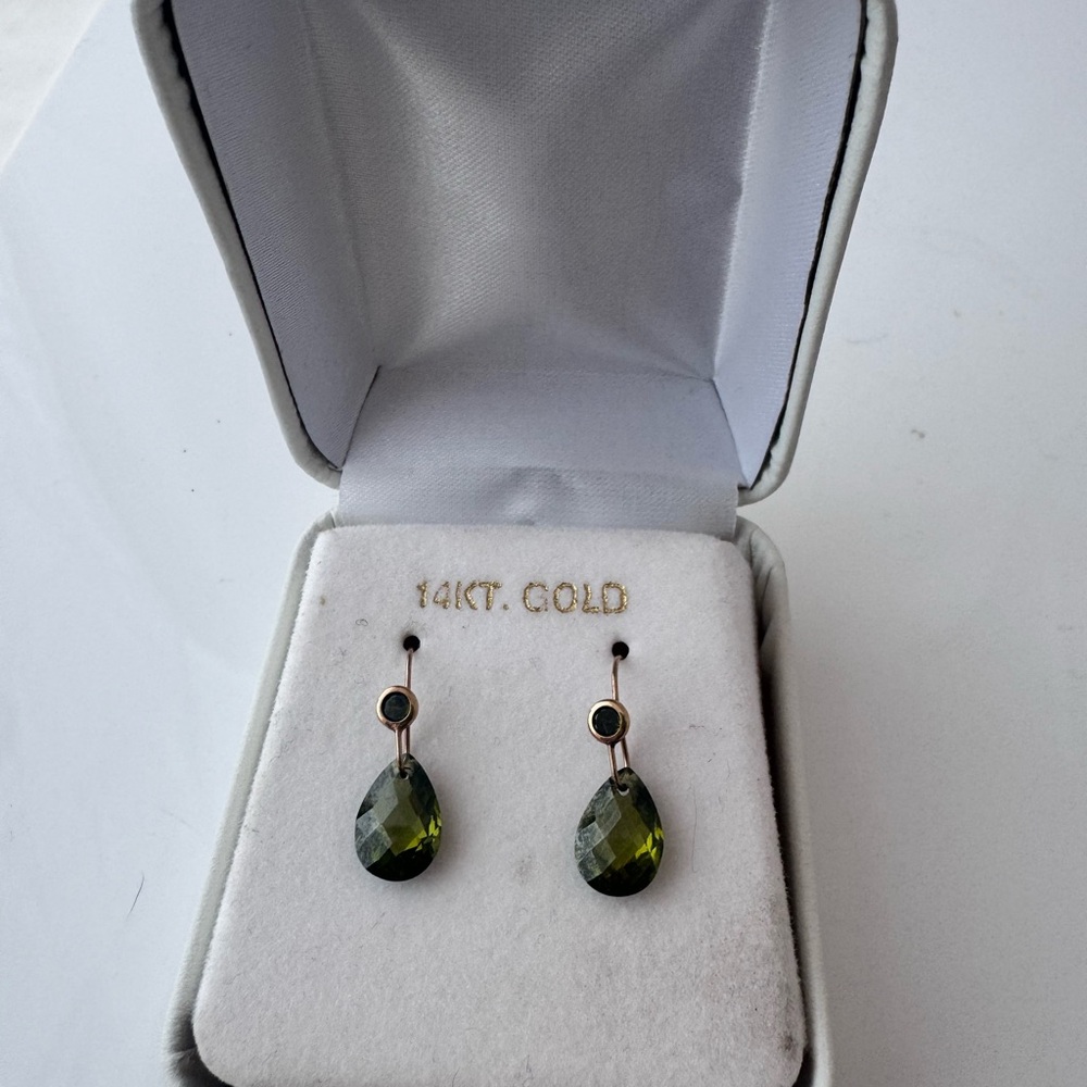 Elegant Green Drop Earrings 14k gold wire earrings.